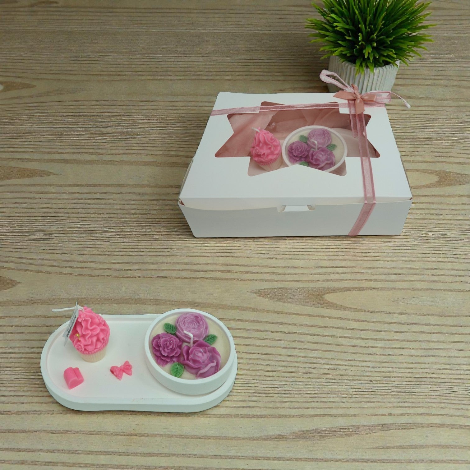 Petite Bloom Plate – Celebration