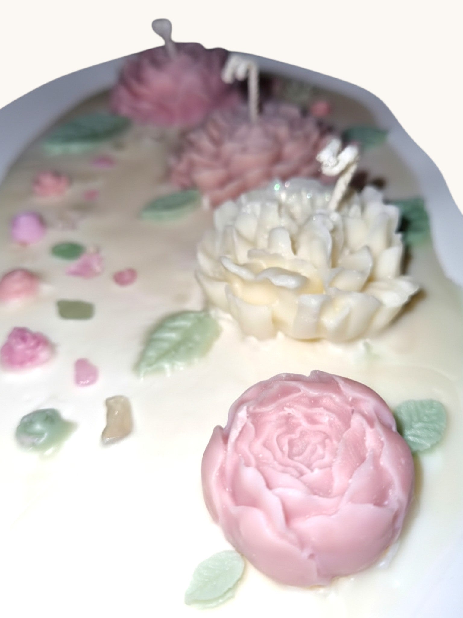 Blooming Serenity Plate Candle